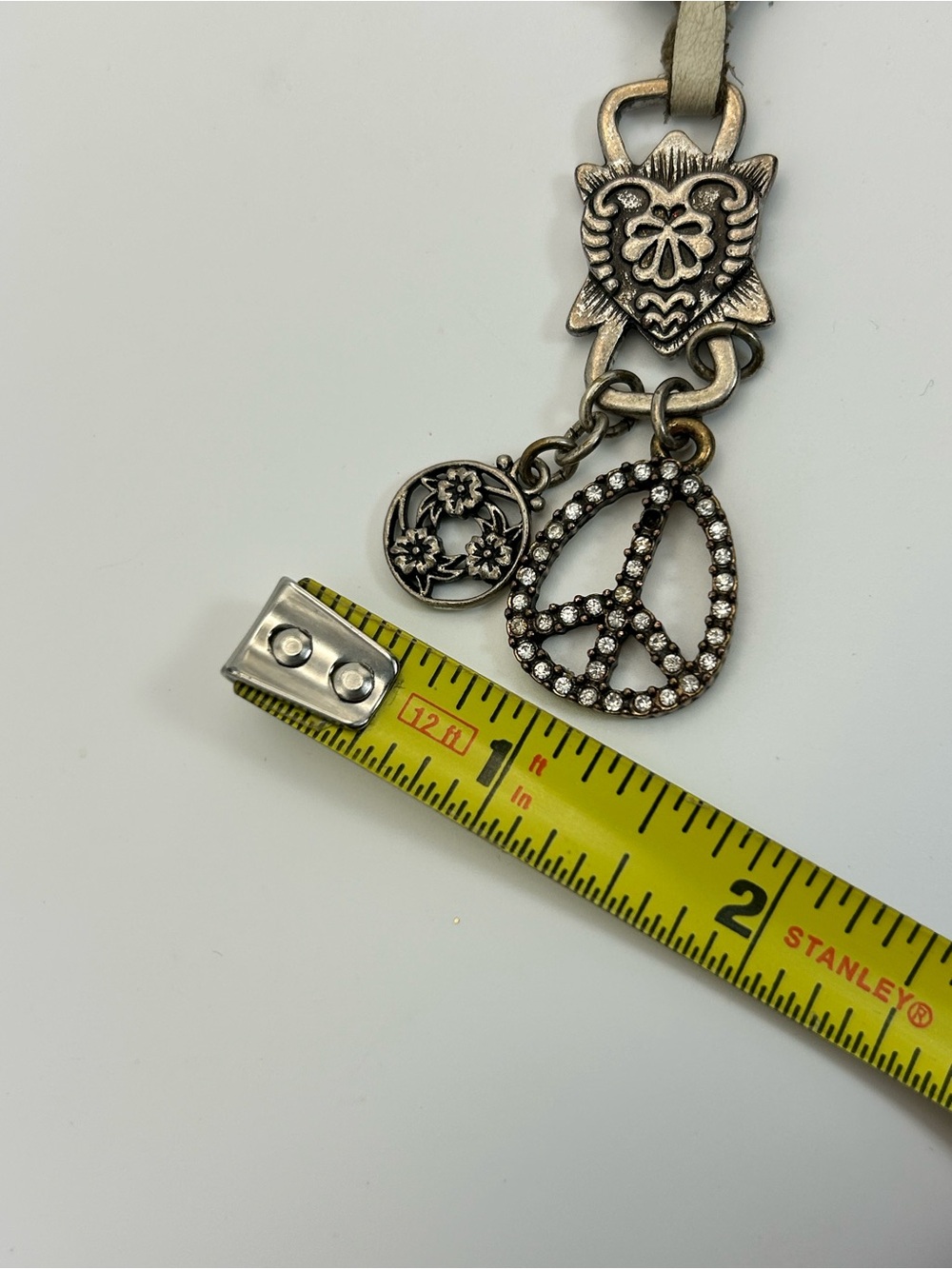 Lucky Brand Vintage Peace Sign Charm Necklace Macrame Beaded Antiqued Bronze 22" - Picture 12 of 15